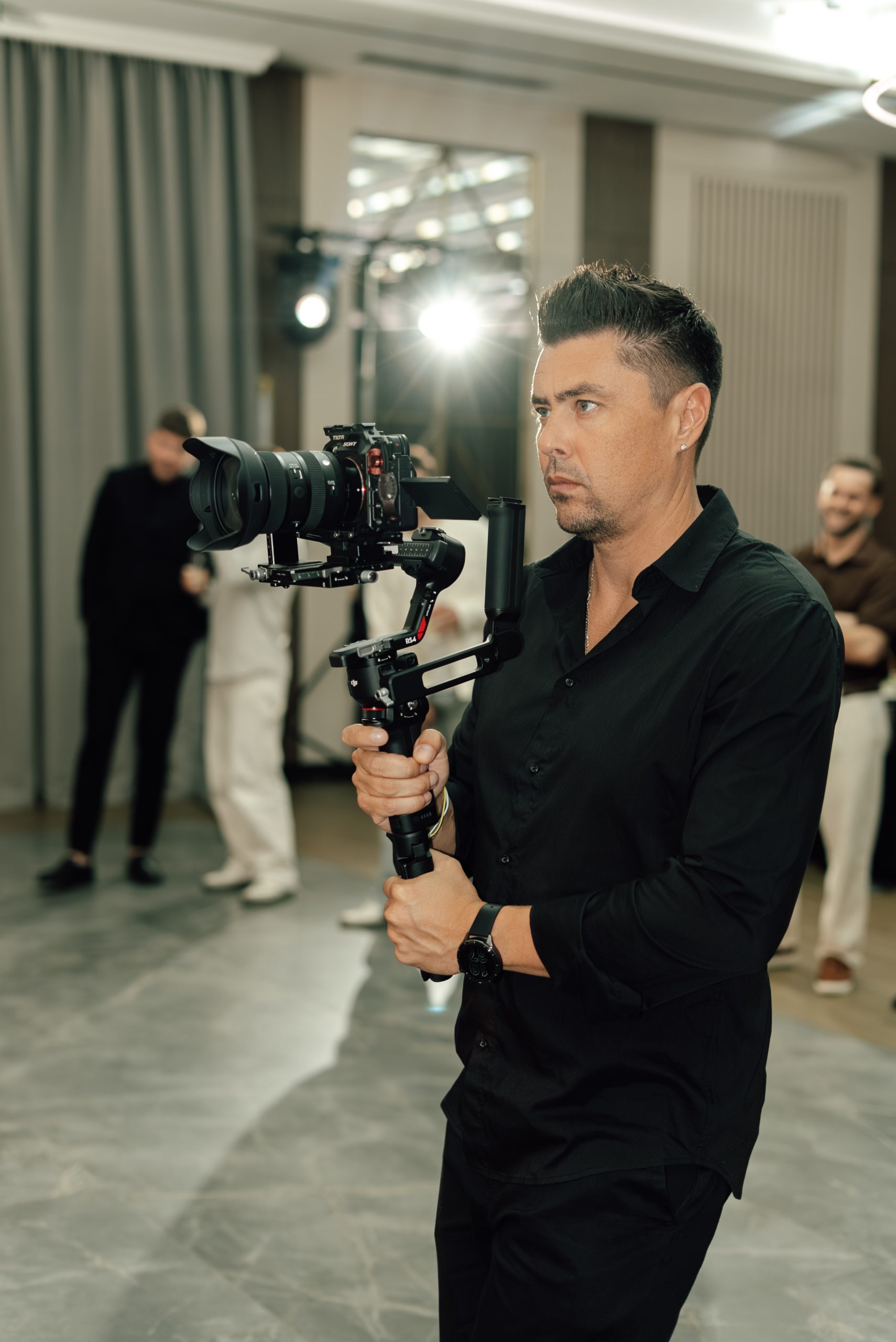 professional wedding videographer equipment 4k camera montenegro